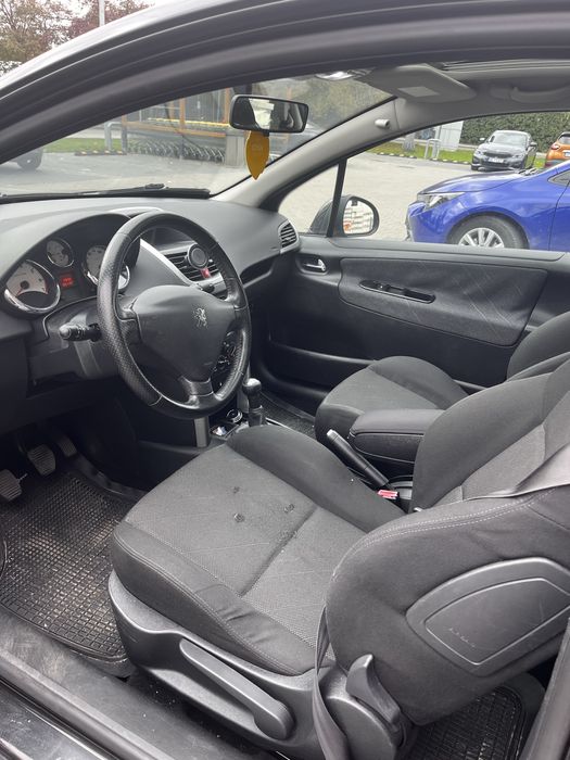 Peugeot 207 1.6 120km