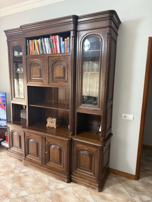 Móvel de sala em madeira maçiça - URGENTE