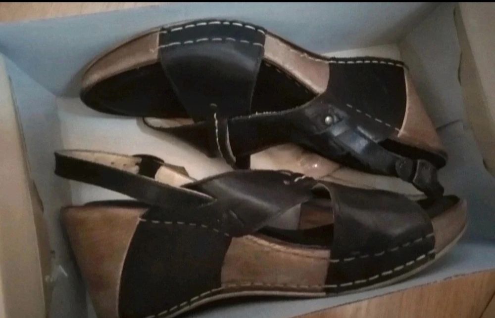 Sandały skora naturalna 40 nowe