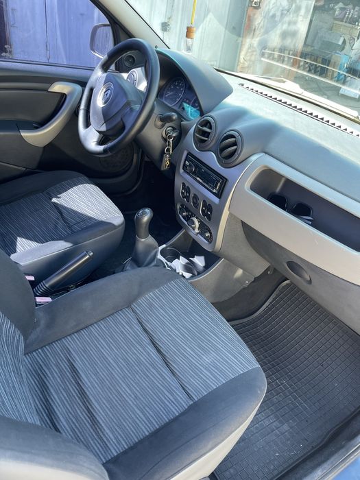 Renault logan 1.6 2009