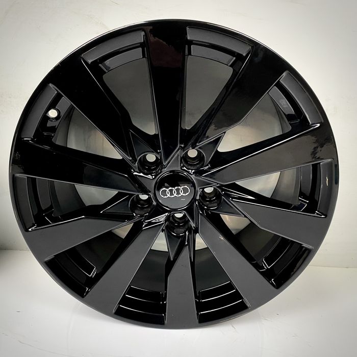 Felgi aluminiowe 17” Audi A3 A4 A6 Q3 / 7,5J et43 (C11)