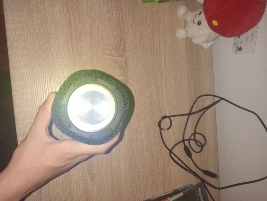 LED speaker box64564048330113123