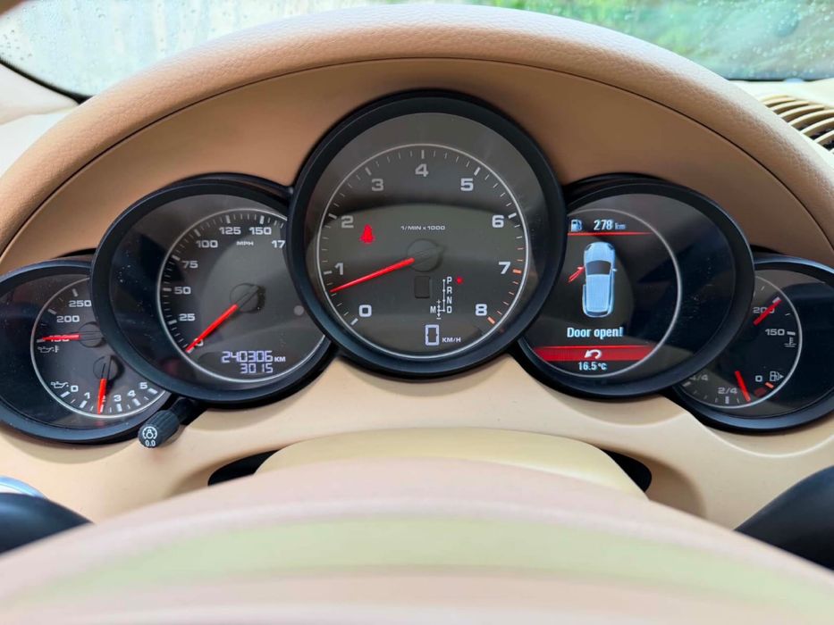 Porsche Cayenne 2013 full opcja !