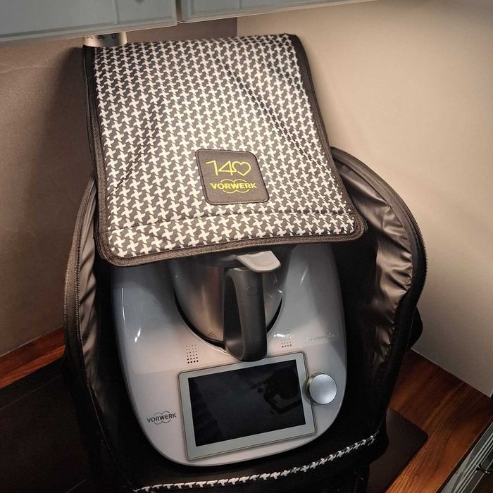 Sprzedam Thermomix TM6 do negocjacji