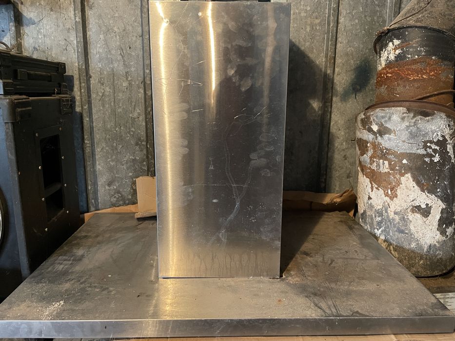 Okap wyspowy dobrej jakosci