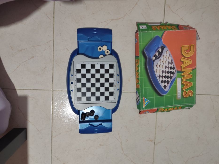 Magnetic Checkers Game435731630800906243