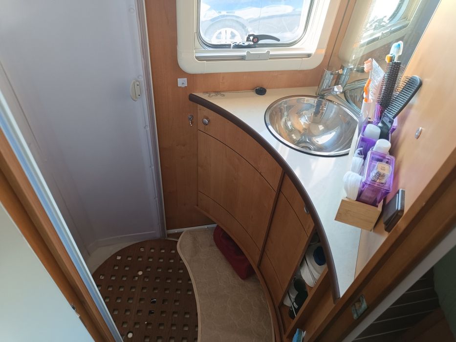 Venda AUTOCARAVANA perfilada
