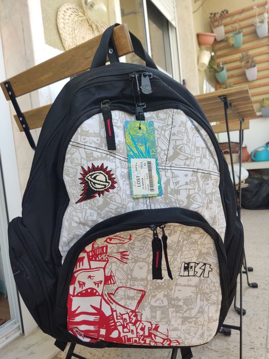 Várias Mochilas escolares NOVAS