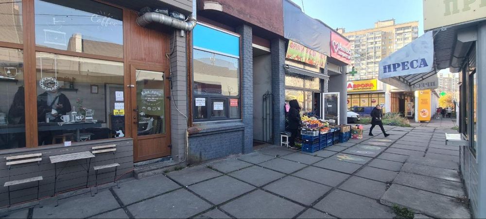 Оренда на пр-ті. Червоної Калини, 15а приміщення на 12 м², без комісії