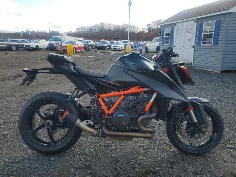 KTM 1290 SUPER 2023