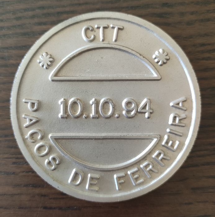 Pisa papéis marca de dia CTT 
35€ com envio em correio registado inclu