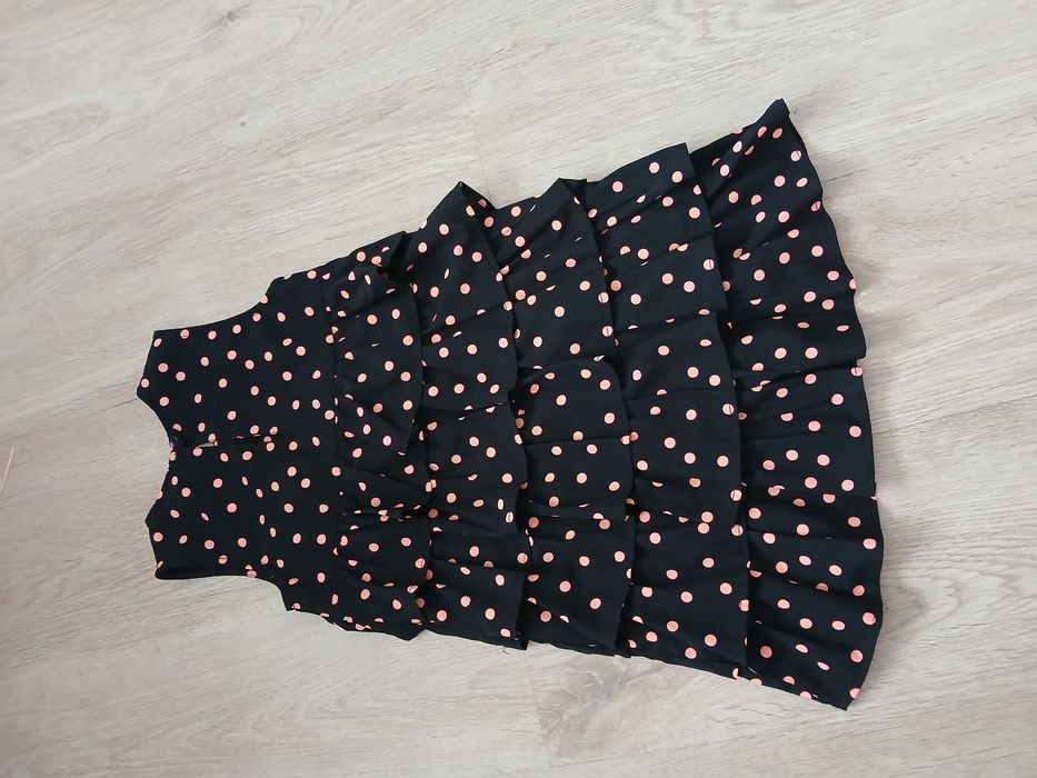 Sukienka z falbaną rozmiar 116