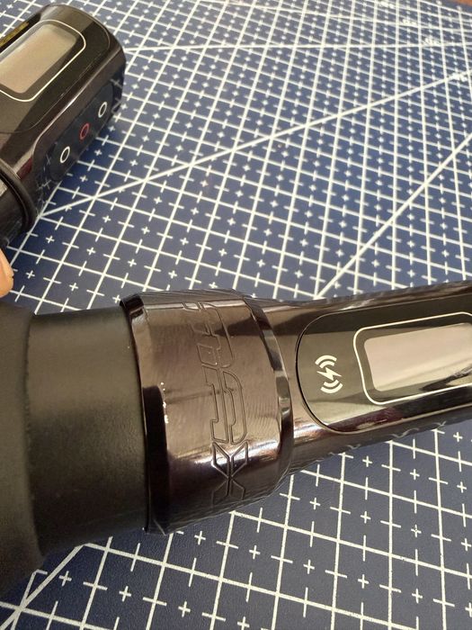 Maquina Tattoo Pen FK Irons Flux Max Stealth com 2x PowerBolt II