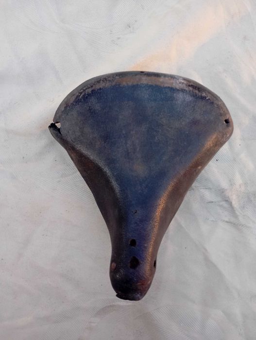 Седло подросткового велосипеда