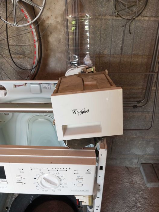 Máquina de lavar roupa Whirlpool AWOD 053 de encastrar