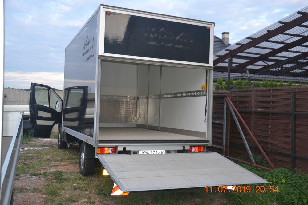 wynajem wypożyczenenie dostawczy  kontener z windą