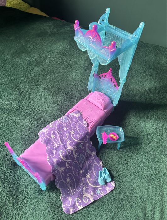 Łóżko dla lalek kraina lodu Elsa