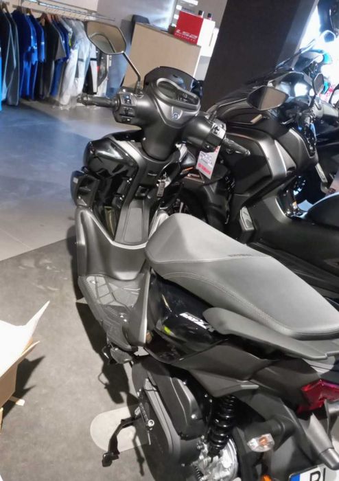 Oportunidade! Yamaha RayZR 125cc