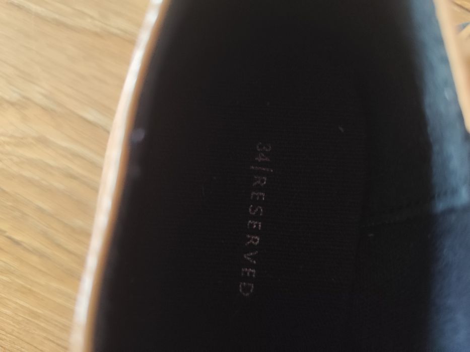 Lakierowane loafersy, buty Reserved