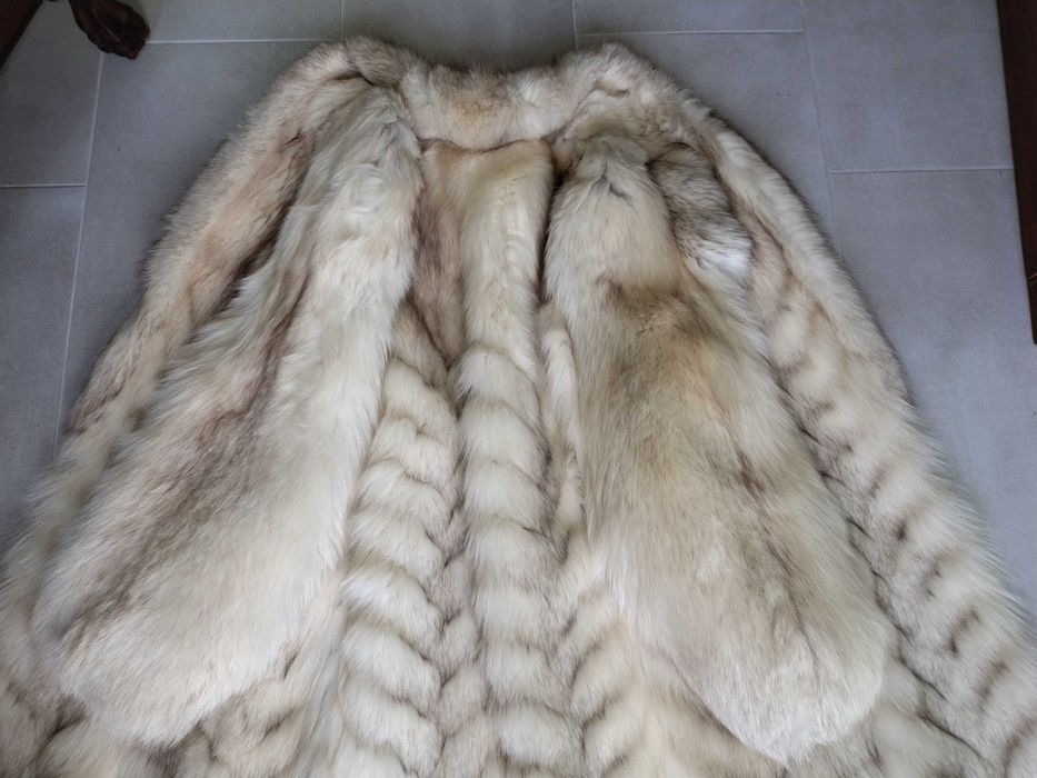 Futro z lisa polarnego