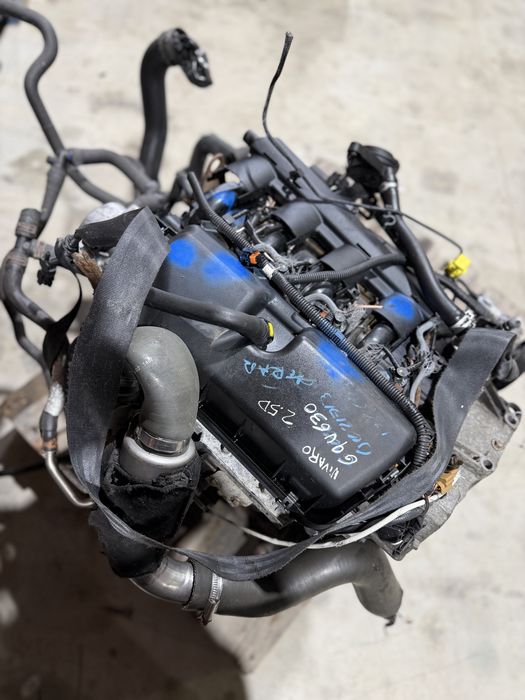 Motor G9U630 vivaro 2.5