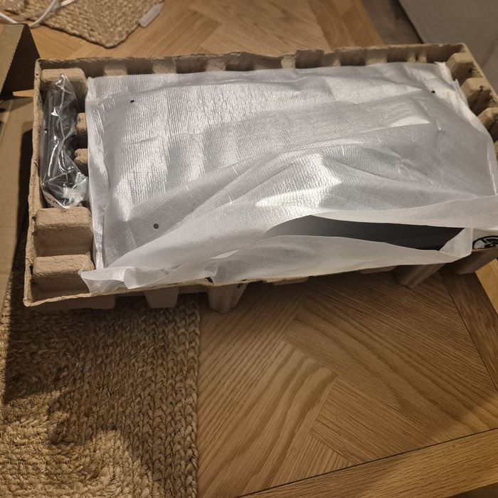 Monitor Dell E2220H NOWY