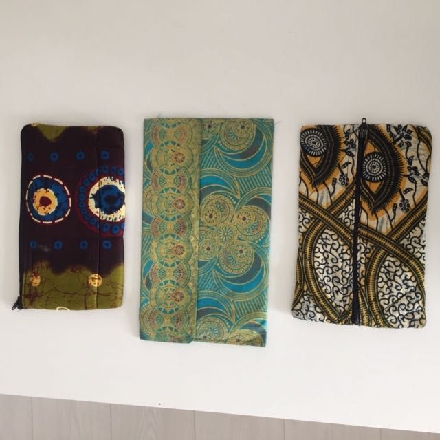 Bolsas e estojo em capulana