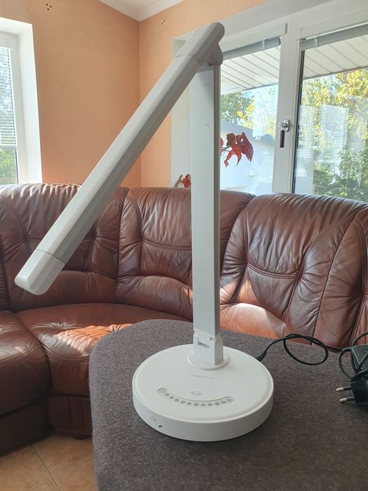 Лампа настільна в ідеальному стані