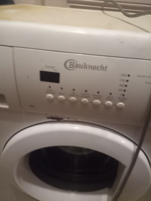 Неробоча. Bauknecht. Запчастини