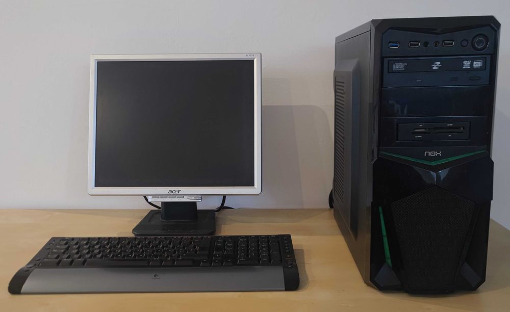 Computador Desktop + Monitor + Teclado sem fios + rato