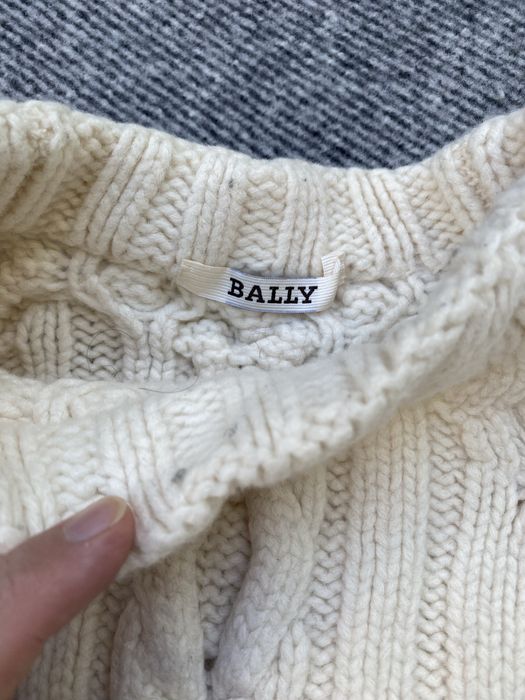 Kremowy ecru wełniany merino kaszmirowy sweter Bally