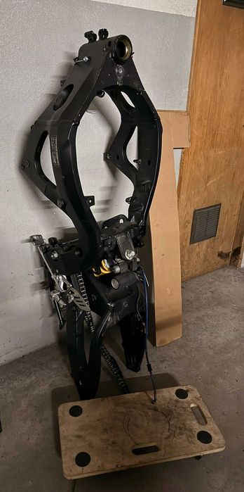 suzuki gsxr-r 600/750 K9  lote peças