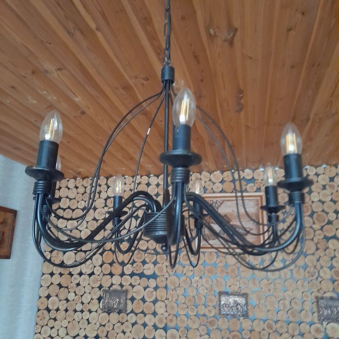 Żyrandol metalowy ..