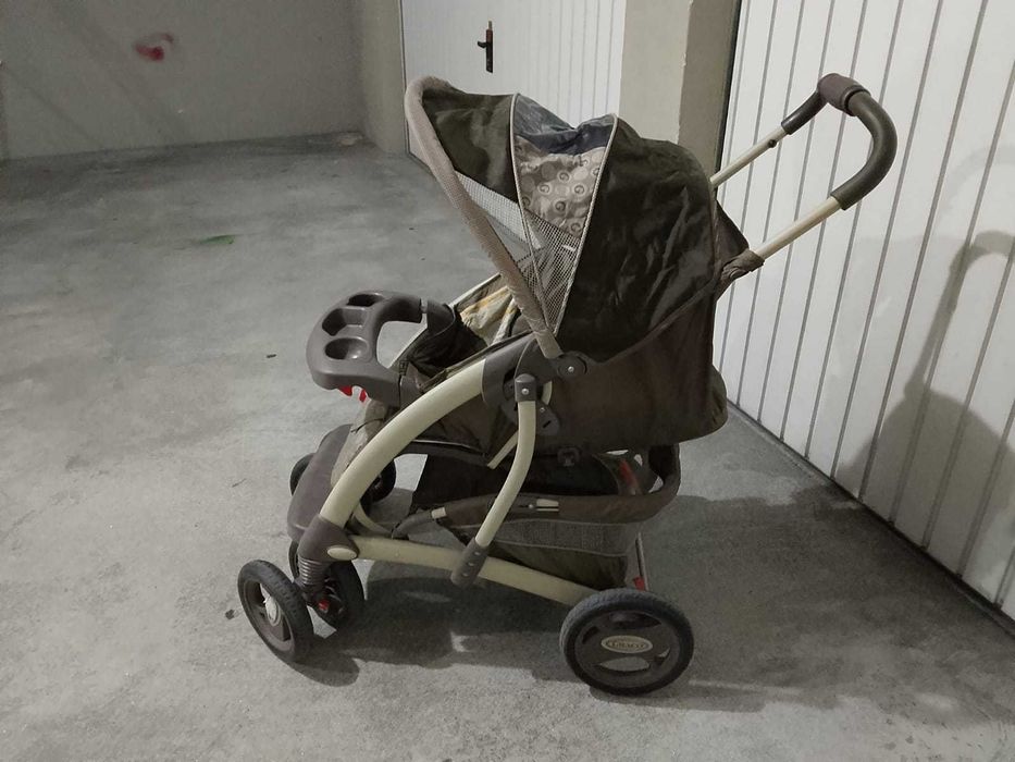 Carrinho de Bebé Graco - Castanho e Bege (Excelente Estado)