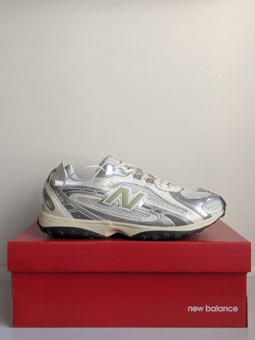 Чоловічі кросівки New Balance 204L Silver Metallic Green  | 41 - 46