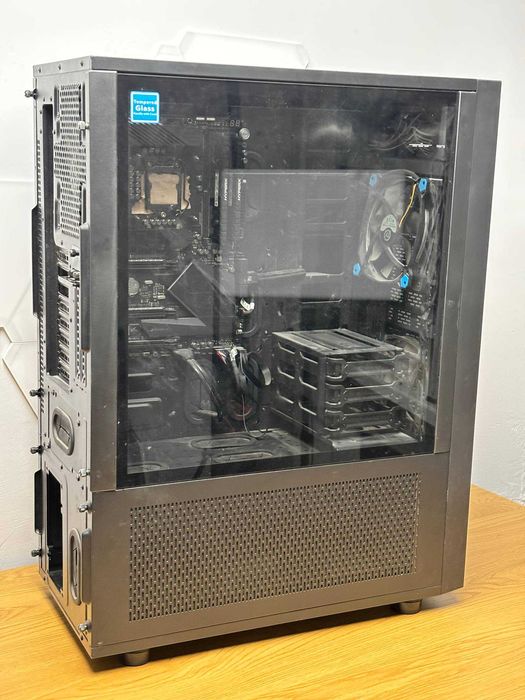 Корпус Thermaltake Core X71 Black  Tempered Glass Edition Black