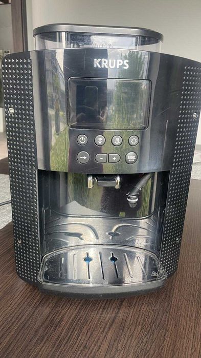 Uszkodzony  Ekspres Krups EA81*