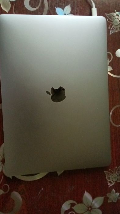 Macbook pro .i5 продам мак