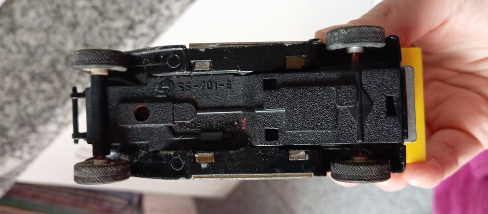 Camião antigo de coleção sunny cola