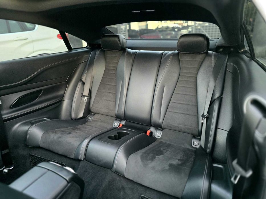 MERCEDES-BENZ E220D COUPÉ C238 AMG 2.0 194CV 9g-tronic "full extras"