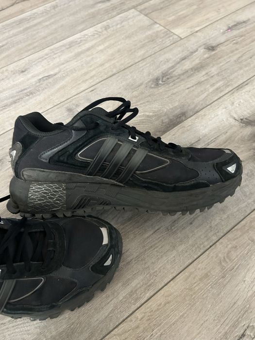 Buty Adidas response cl tr