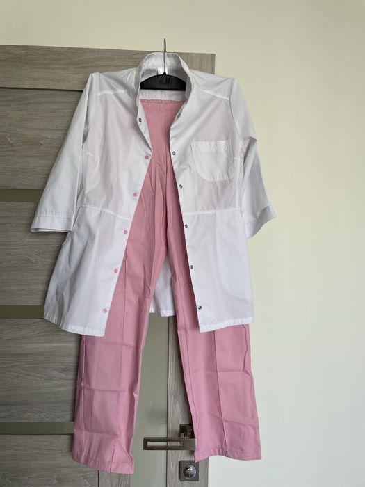 Медичний костюм.