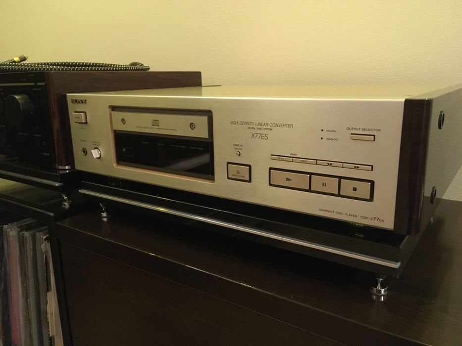 Odtwarzacz SONY CDP X77ES