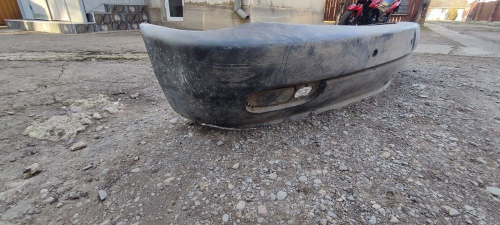 Продам передній та задній бампер до т4