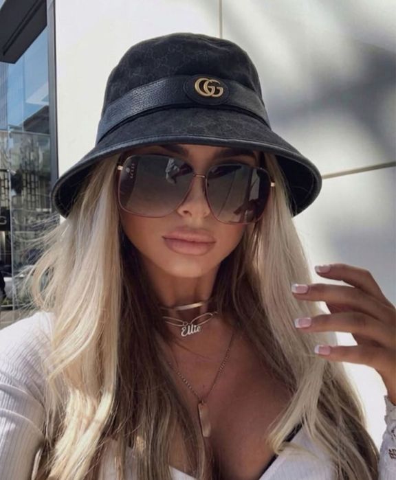 Gucci – czarny kapelusz bucket z monogramem GG