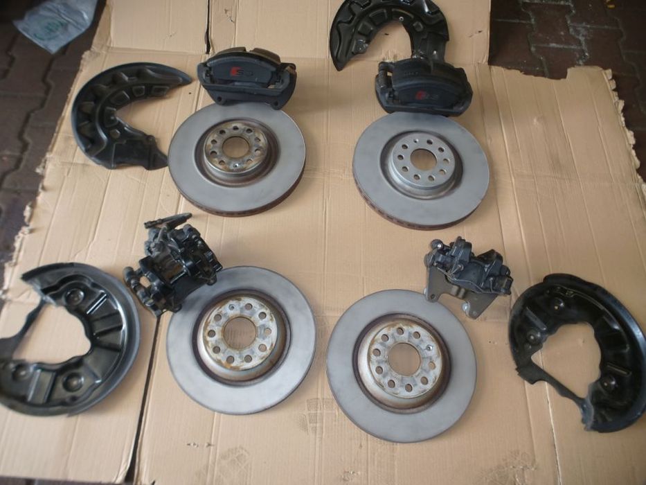 ZACISKI ZACISK HAMULCOWY TARCZA  AUDI 8V A3 S3 RS3  gwa!!!