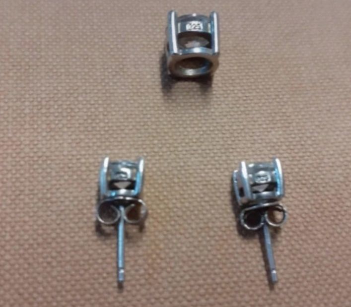 Srebrne kolczyki i zawieszka z cyrkoniami