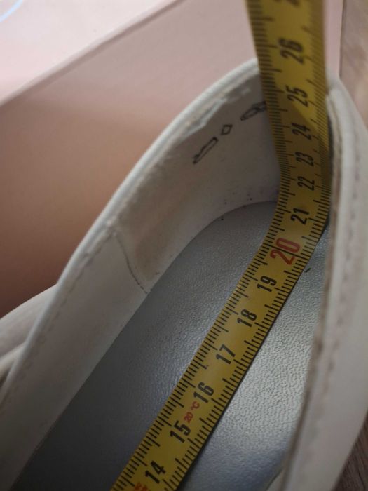 Buty komunia rozmiar 33