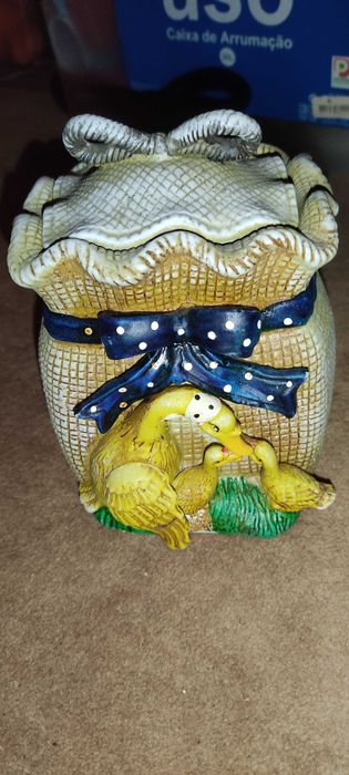 Peças de barro variadas64585108593538121