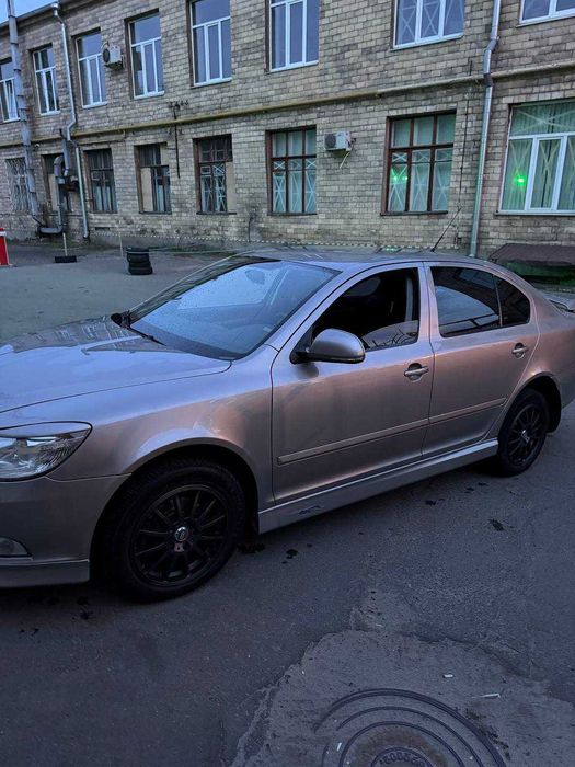 Продам авто Skoda Octavia a5 1.8 tsi  dsg7